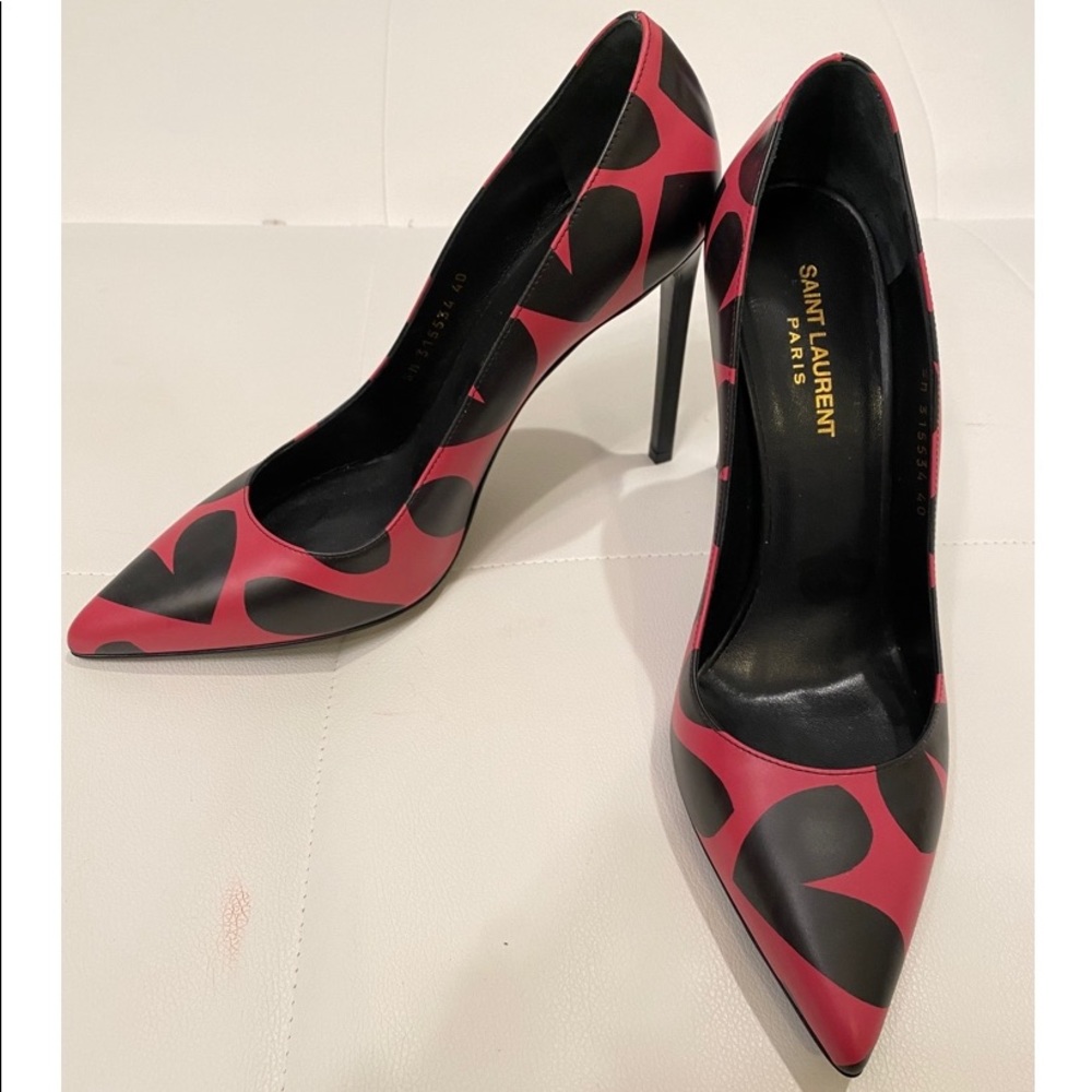 SAINT LAURENT Heart Print Pointed Toe Heels Sz 40